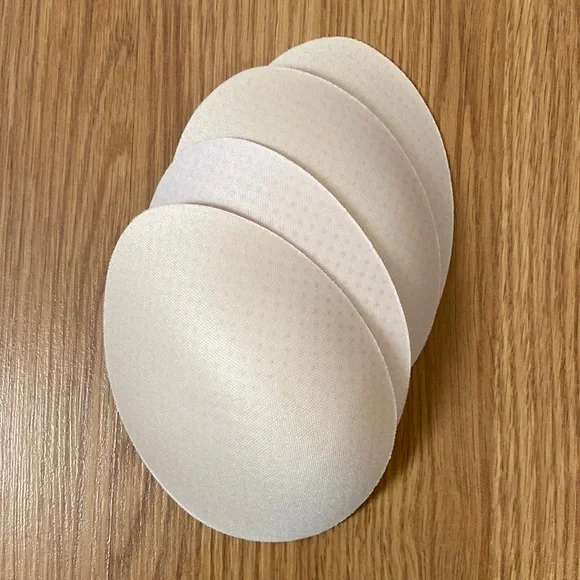 ❤️ Four Lululemon Bra Insert Pads Size 2 New - Picture 1 of 3